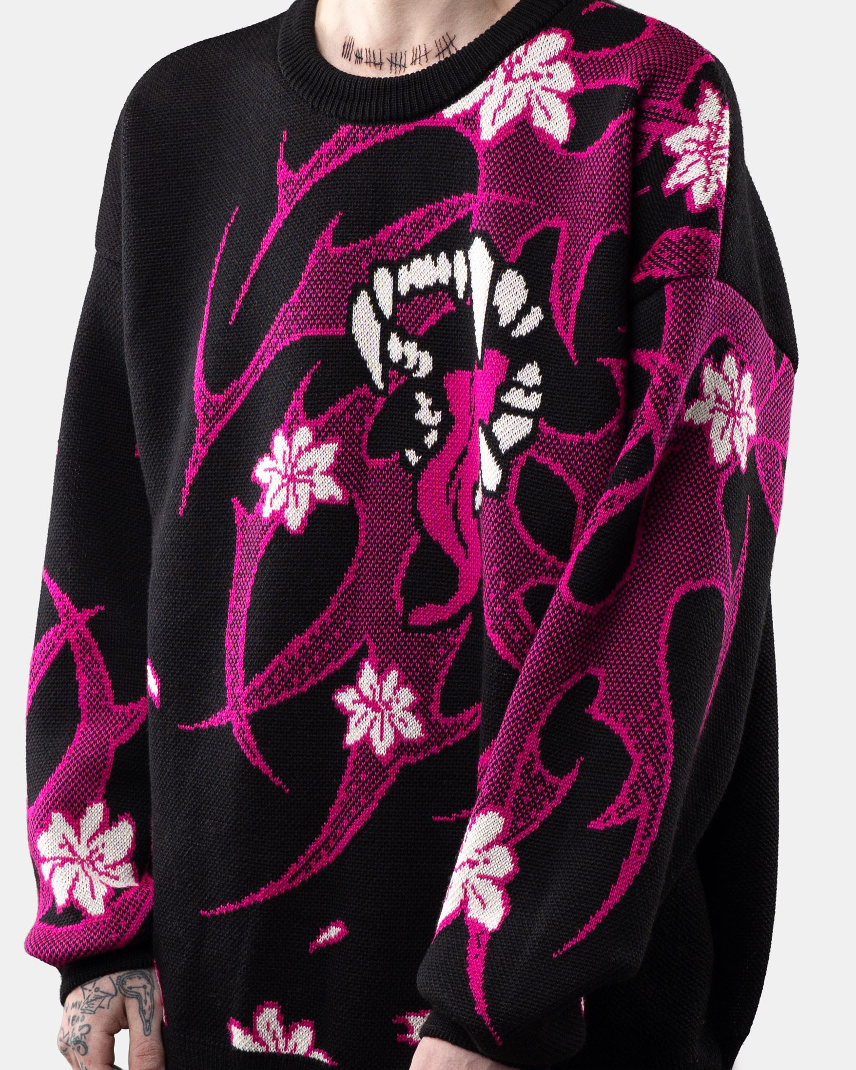 Sakura Razrval/Sweater