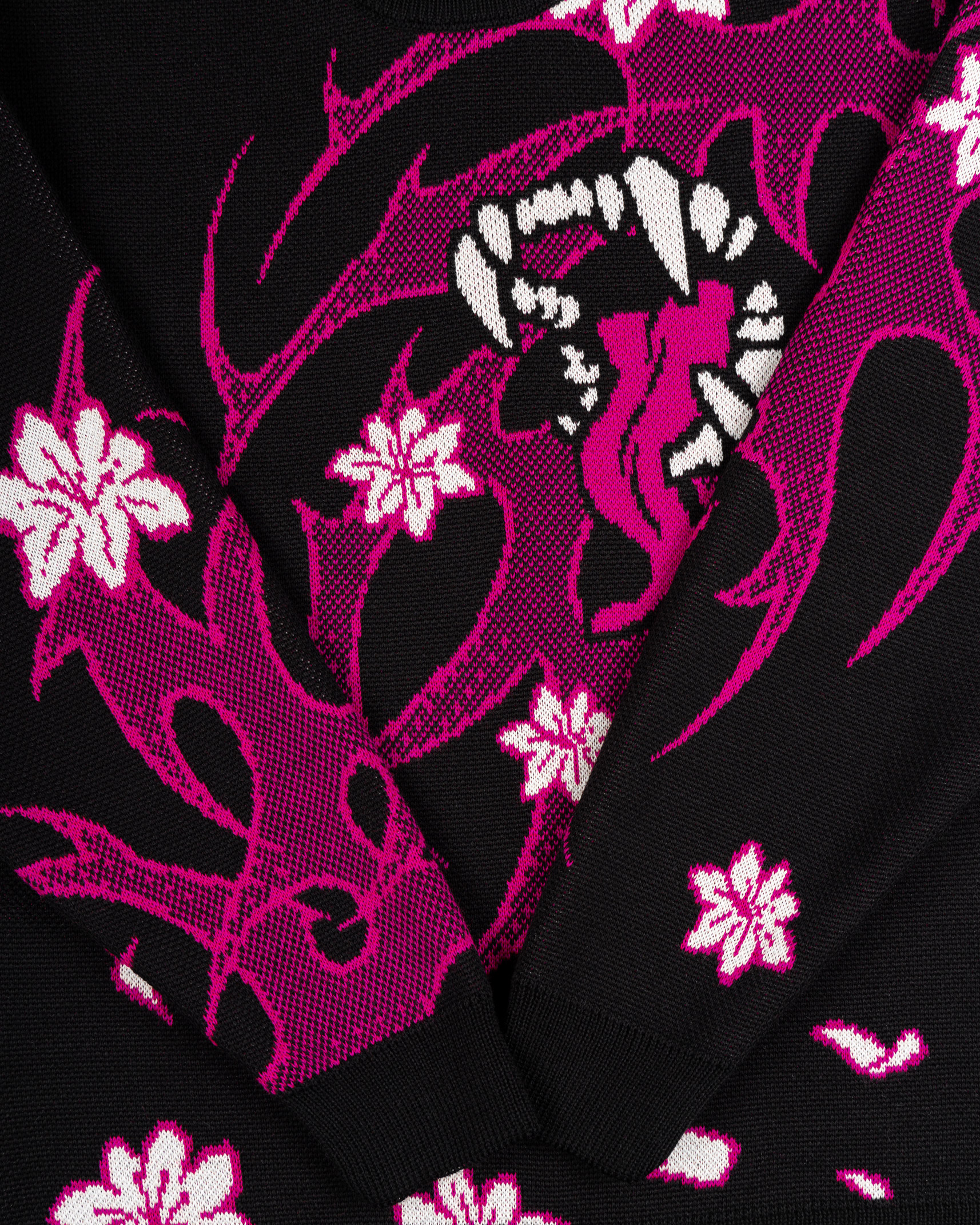 Sakura Razrval/Sweater